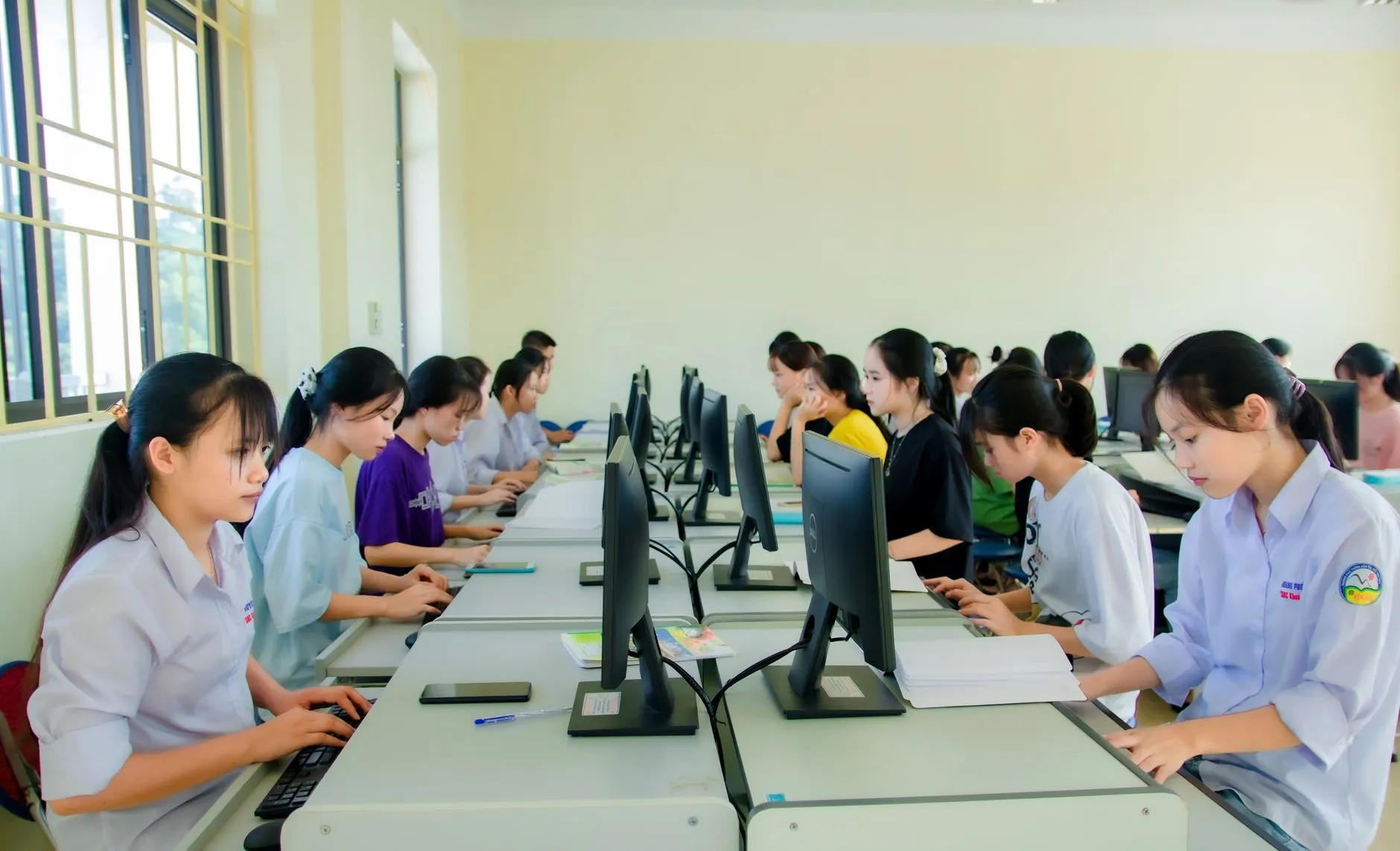 苏州智能科技企业解析：微电子技术如何赋能智能设备研发与系统集成
